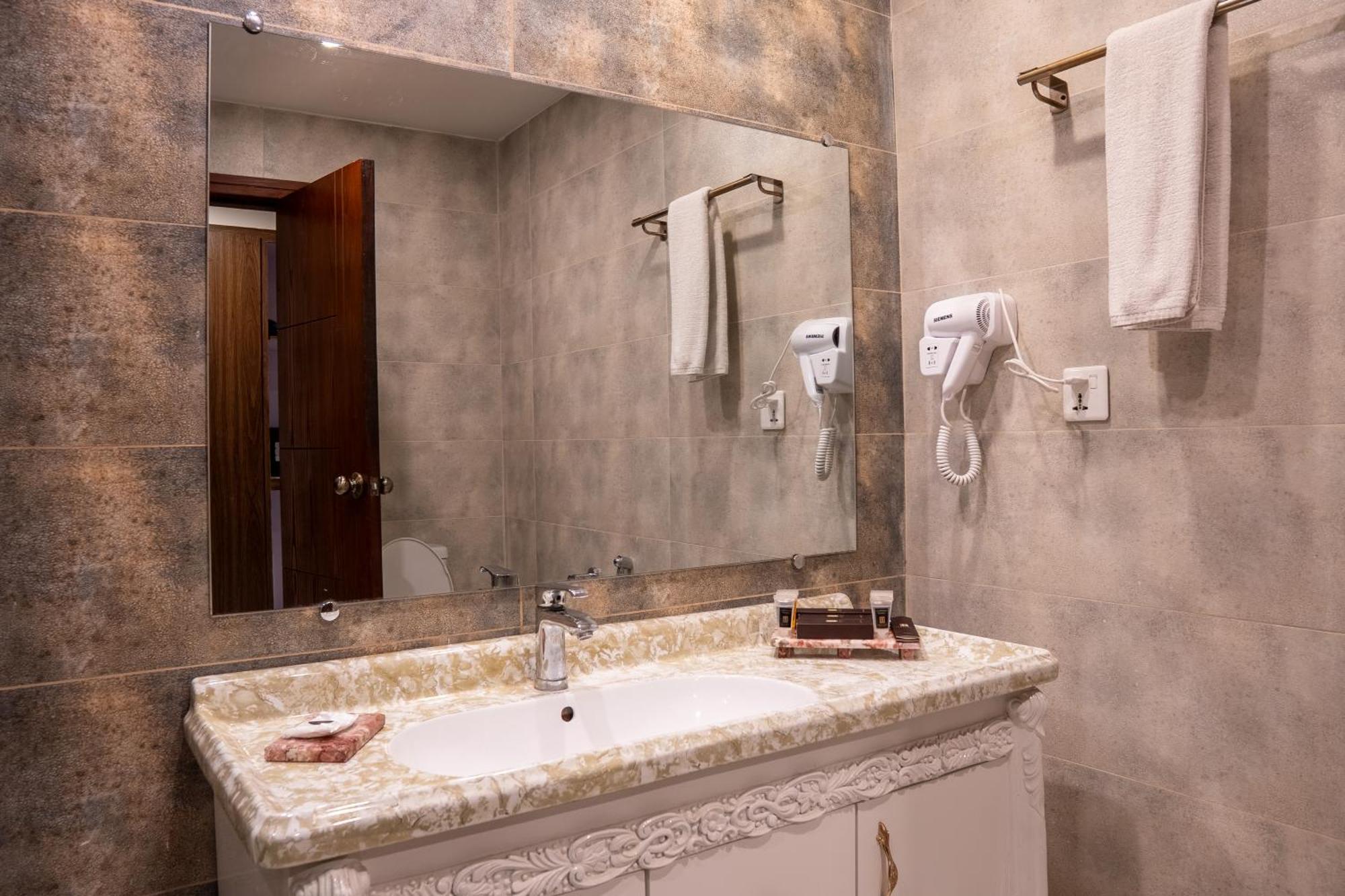 Legend Hotel Islamabad Ngoại thất bức ảnh