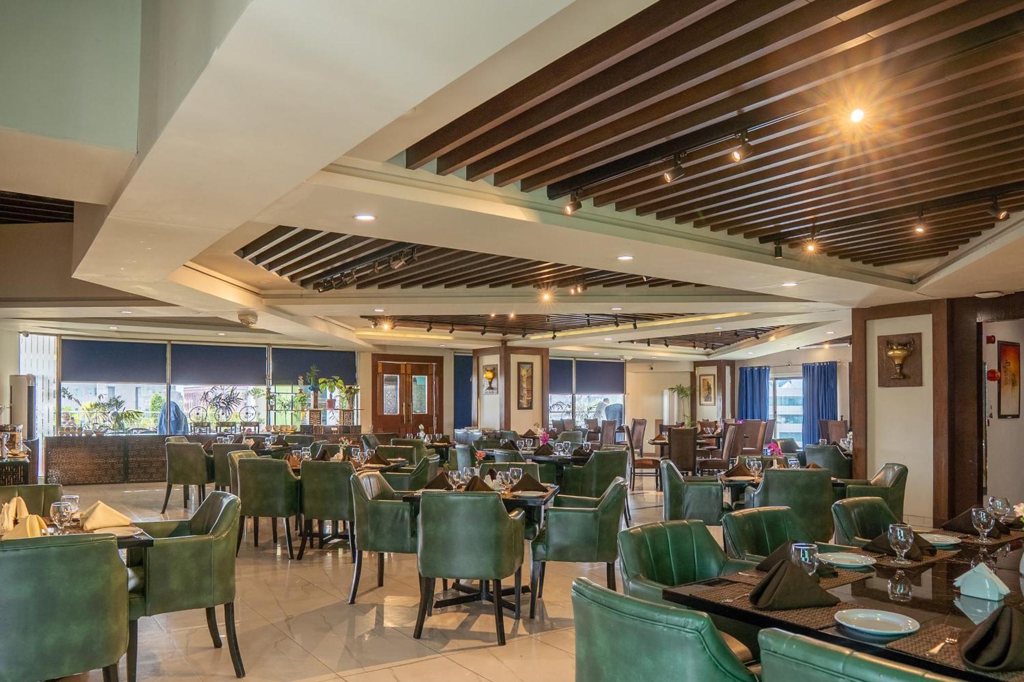 Legend Hotel Islamabad Ngoại thất bức ảnh