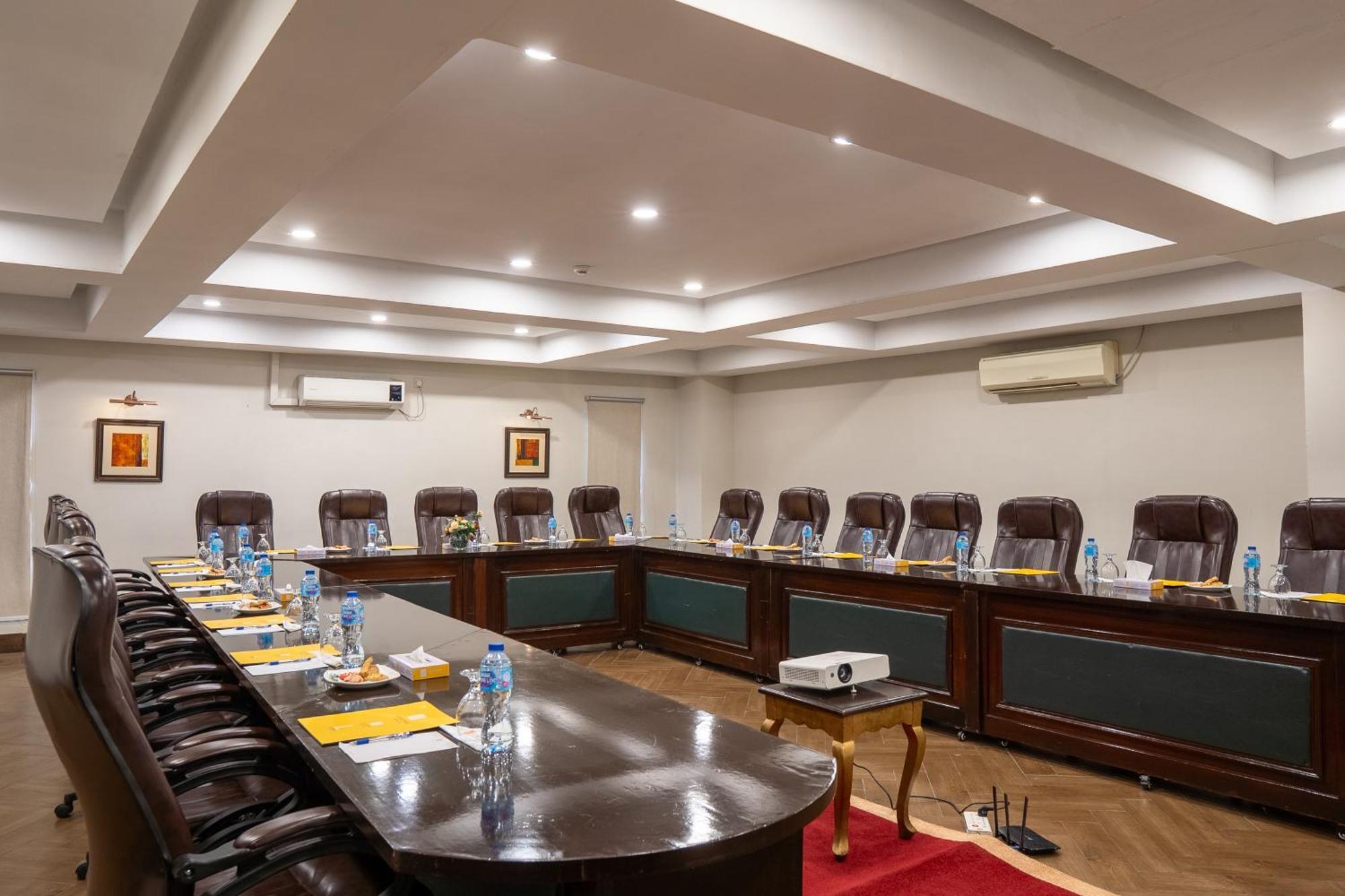 Legend Hotel Islamabad Ngoại thất bức ảnh